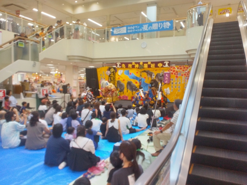 益田市のゆめタウンで岩見神楽やってました！の画像